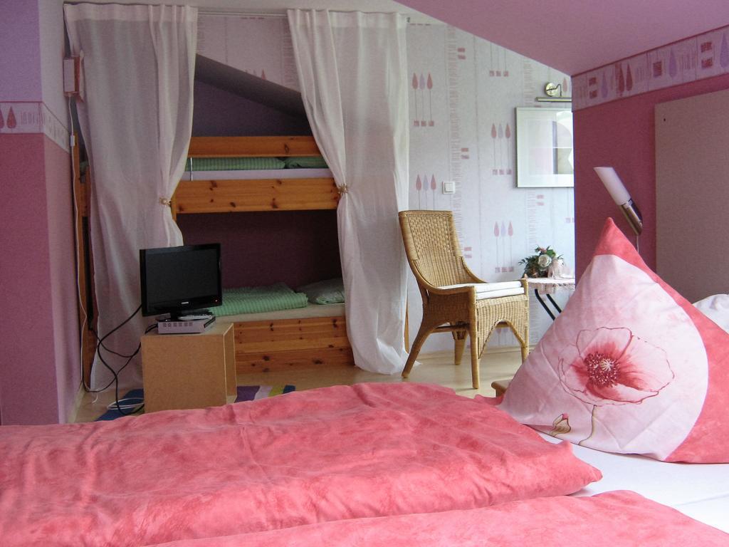 Gaestehaus Schneider Brauneberg Bagian luar foto