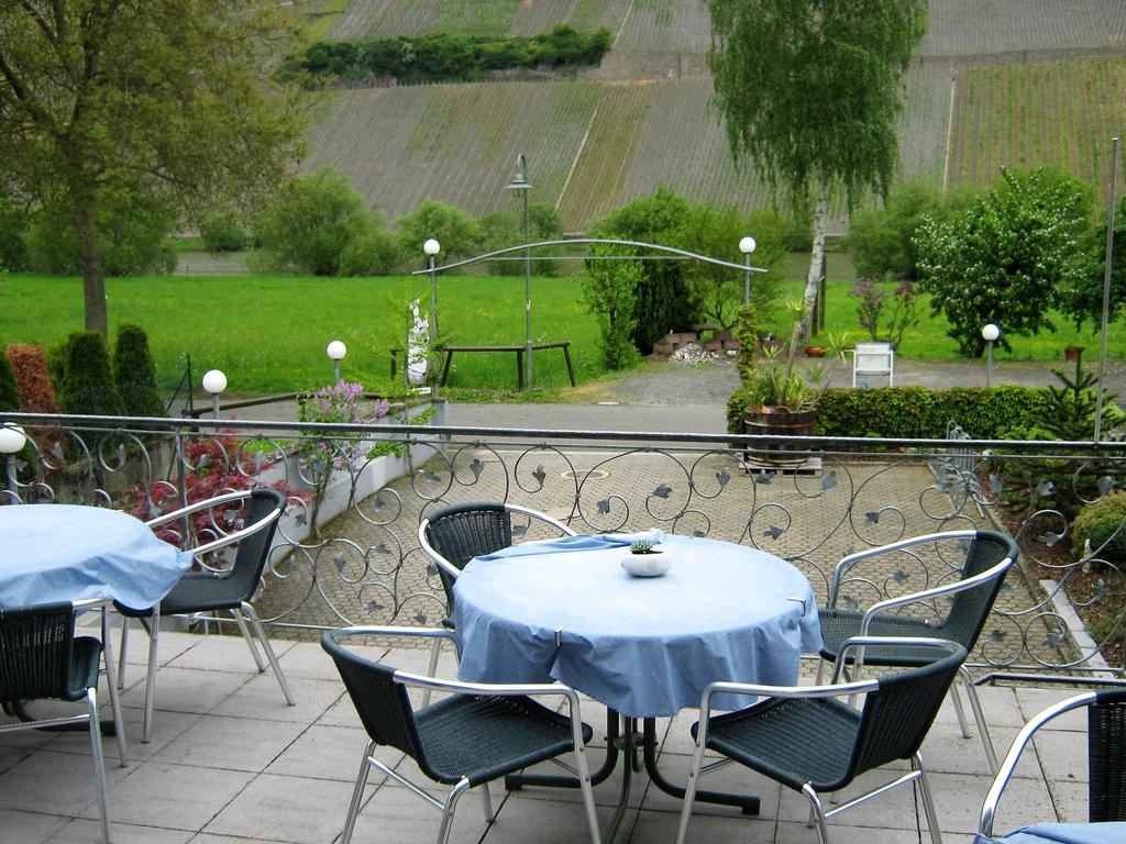 Gaestehaus Schneider Brauneberg Bagian luar foto