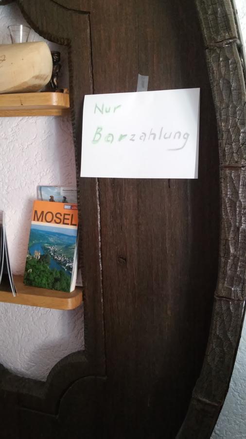 Gaestehaus Schneider Brauneberg Bagian luar foto